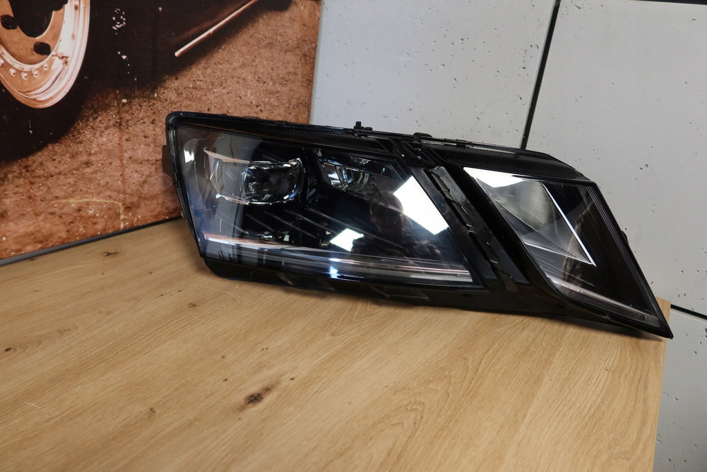 Frontscheinwerfer Skoda Octavia III 5E1941016E LED Rechts Scheinwerfer Headlight SCH7774101086xr