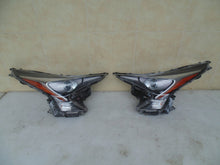 Laden Sie das Bild in den Galerie-Viewer, Frontscheinwerfer Toyota Prius Ein Stück (Rechts oder Links) Headlight SCH5952107193mb