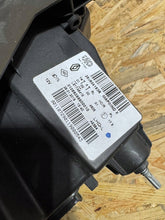 Load image into Gallery viewer, Frontscheinwerfer Renault Clio I 5 260108676R 260604183R LED Ein Satz Headlight SCH6909421142fe