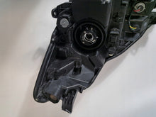 Load image into Gallery viewer, Frontscheinwerfer Toyota Yaris LED Rechts Scheinwerfer Headlight
