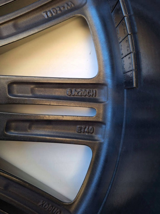 1x Alufelge 20 Zoll R8D2-AA Land Rover Range L460 Rim Wheel FEL9511614542ax