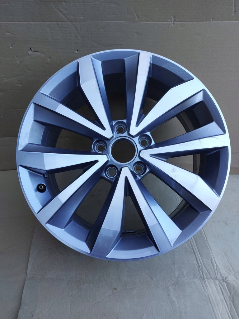 1x Alufelge 17 Zoll 7.0" 5x112 45ET Glanz Silber 2GA601025P Mg T-Roc Rim Wheel FEL9985909100jh