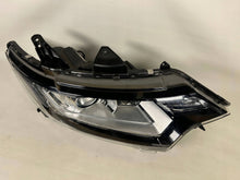 Load image into Gallery viewer, Frontscheinwerfer Mitsubishi Outlander III 8301CB-54 Rechts Headlight