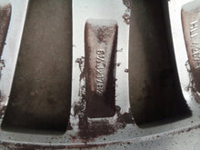 Laden Sie das Bild in den Galerie-Viewer, 1x Alufelge 17 Zoll 6.5" 4x100 46ET Silber 51767998 Fiat Punto Evo Grande FEL1427660807gt