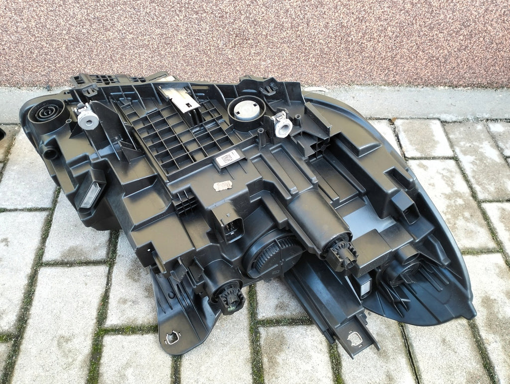 Frontscheinwerfer BMW 1 F40 7214915 7214916 LED Ein Stück (Rechts oder Links)