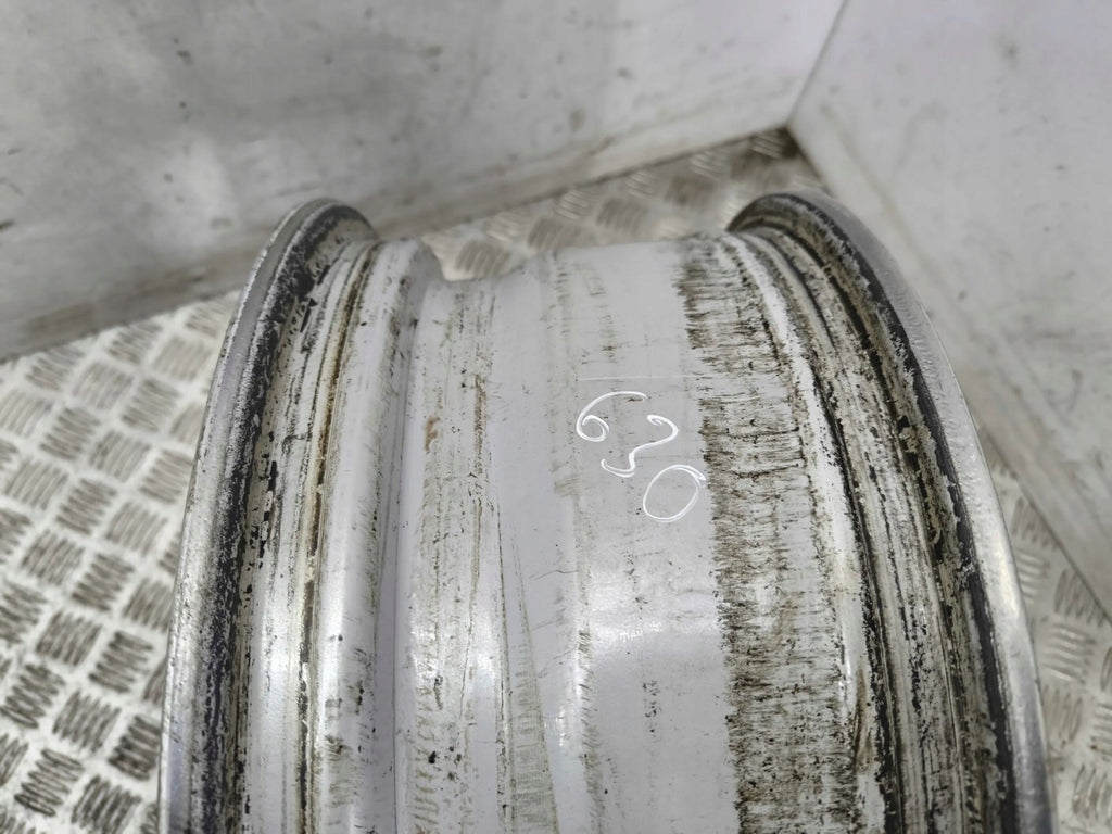 1x Alufelge 16 Zoll 5x139.7 AMD131989 Kia Sorento I Rim Wheel FEL7821258563tn