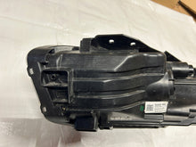 Laden Sie das Bild in den Galerie-Viewer, Frontscheinwerfer Kia Ceed 92102J7050 Rechts Scheinwerfer Headlight SCH9100065129cd