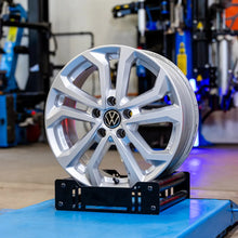 Laden Sie das Bild in den Galerie-Viewer, 4x Alufelge 17 Zoll 7.0" 5x112 45ET KBA52509 VW Passat Tiguan Arteon Rim Wheel FEL6276167333cm