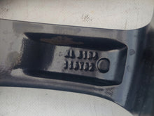 Laden Sie das Bild in den Galerie-Viewer, 1x Alufelge 17 Zoll 7.0&quot; 5x114.3 45ET 509100323 Toyota Corolla Verso Avensis