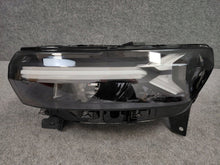 Laden Sie das Bild in den Galerie-Viewer, Frontscheinwerfer Dacia Duster 260603515R LED Links Scheinwerfer Headlight SCH5079095747kc