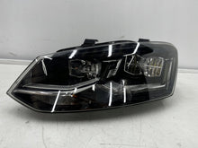 Laden Sie das Bild in den Galerie-Viewer, Frontscheinwerfer VW Polo 6C1941035 LED Links Scheinwerfer Headlight SCH9208319798at