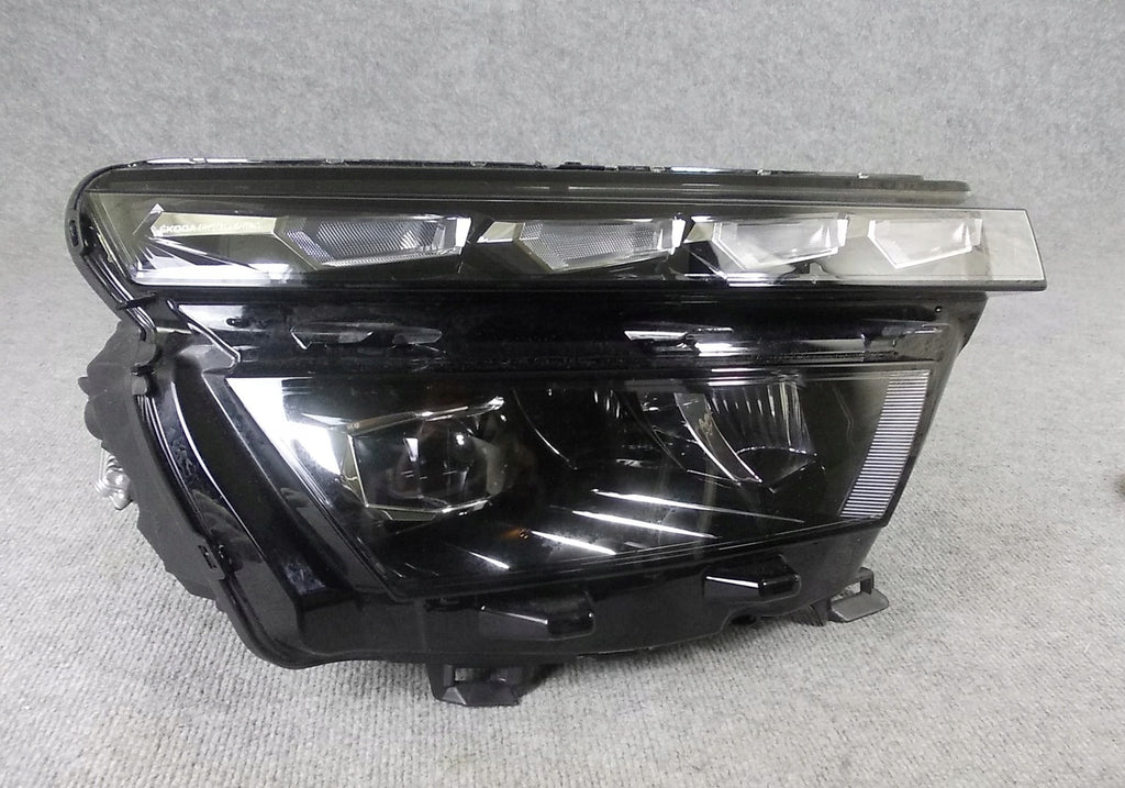 Frontscheinwerfer Skoda Kamiq 658941016B LED Rechts Scheinwerfer Headlight SCH9261636926kc