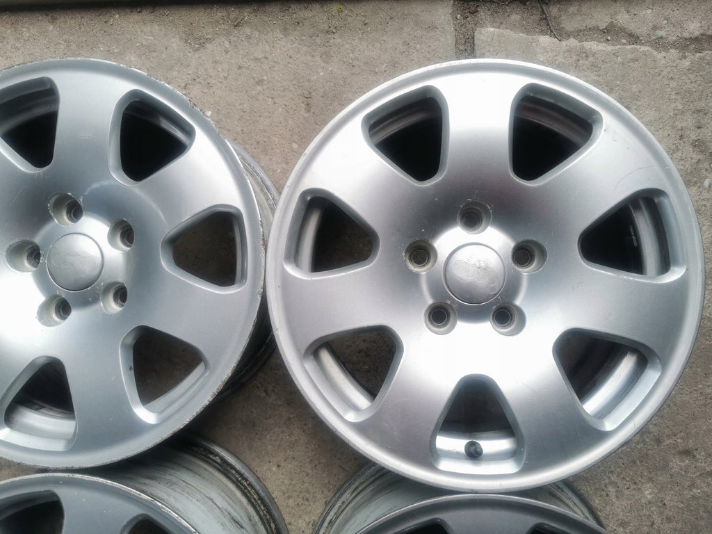 4x Alufelge 15 Zoll 7.0" 5x112 39ET Glanz Silber 8E0601025 Audi Rim Wheel