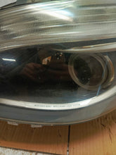 Load image into Gallery viewer, Frontscheinwerfer Mercedes-Benz W246 A2468200761 Xenon Links Headlight