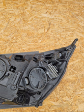 Laden Sie das Bild in den Galerie-Viewer, Frontscheinwerfer Ford Transit Custom 01061299900010 Halogen Rechts Headlight SCH1606087396or