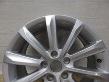 Laden Sie das Bild in den Galerie-Viewer, 1x Alufelge 17 Zoll 6.5" 5x112 41ET Glanz Silber 3G0601025C VW Passat B8 FEL4881602530pc