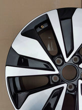 Laden Sie das Bild in den Galerie-Viewer, 1x Alufelge 17 Zoll 2GA601025AR VW T-Roc Rim Wheel FEL3858465205iz