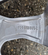 Load image into Gallery viewer, 1x Alufelge 16 Zoll 6.0" 4x100 39ET 1S0601025C VW Rim Wheel FEL7026445115fo