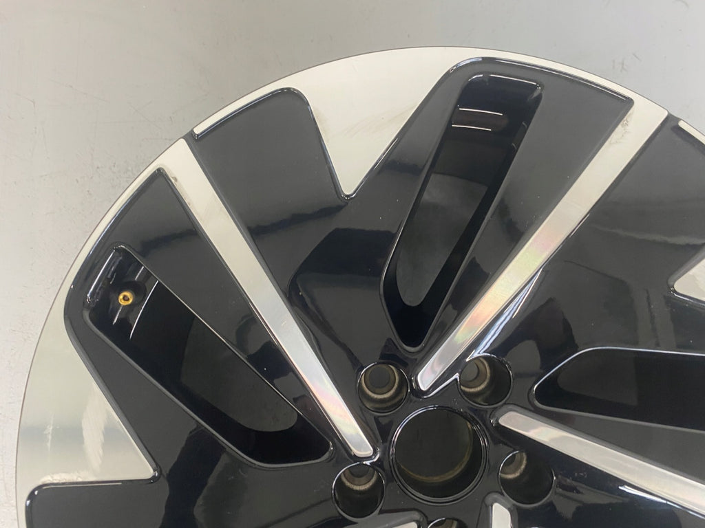 1x Alufelge 19 Zoll 8.5" 5x112 42ET Glanz Schwarz 14B601025B VW Vii Rim Wheel FEL7703683066su