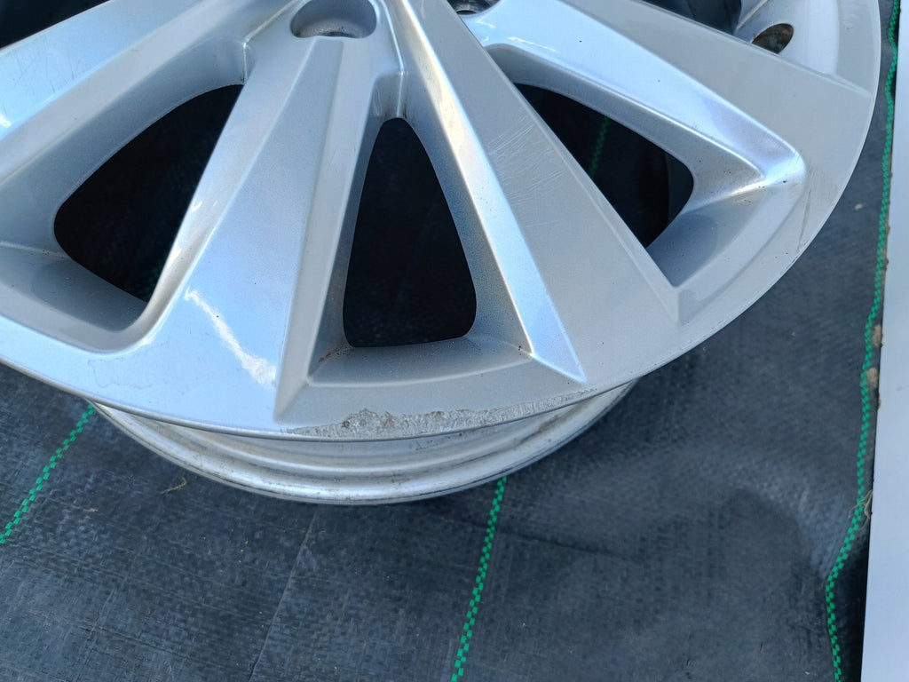 1x Alufelge 15 Zoll 5.5" 5x100 40ET 6F0601025G Seat Rim Wheel