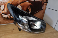 Laden Sie das Bild in den Galerie-Viewer, Frontscheinwerfer Opel Vivaro Trafic III 260104107 Xenon Rechts Headlight