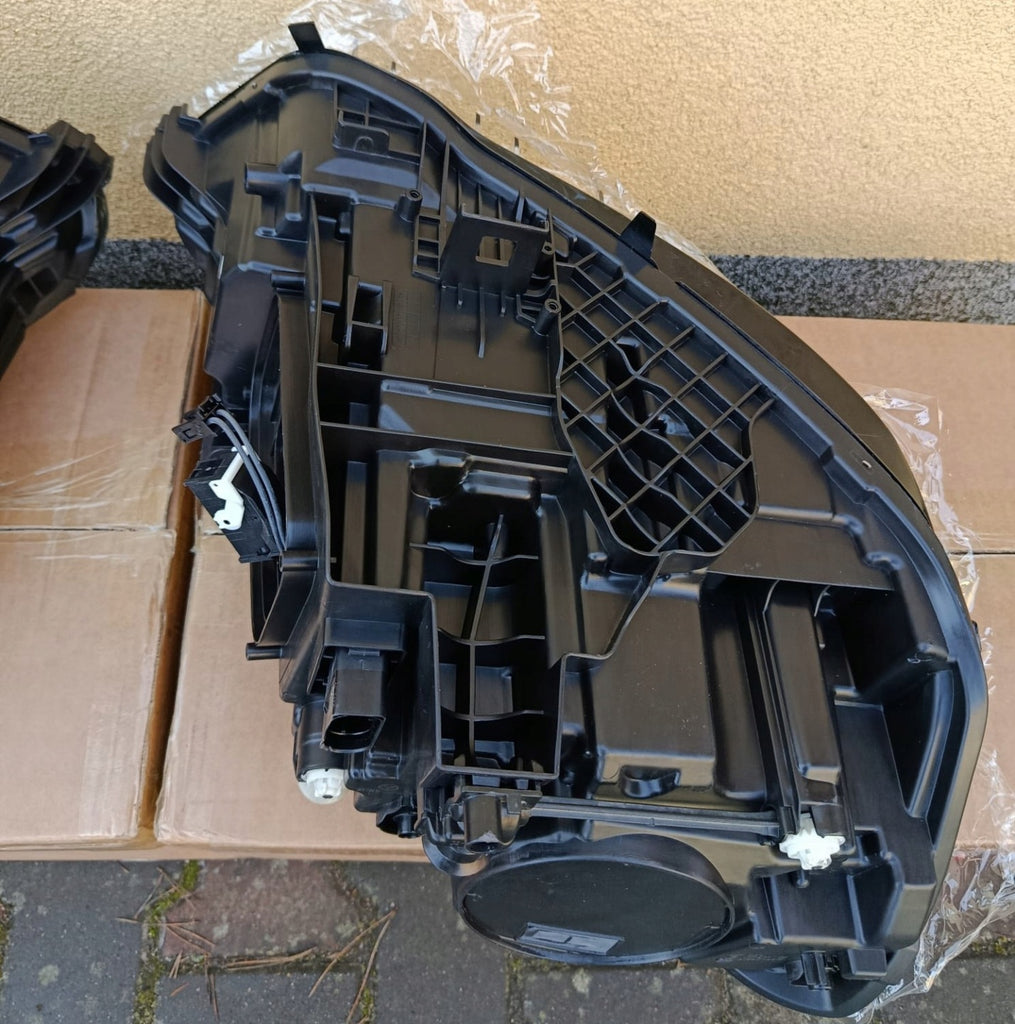 Frontscheinwerfer Mercedes-Benz Cla C118 A1189063900 LED Rechts oder Links SCH1307336168gd