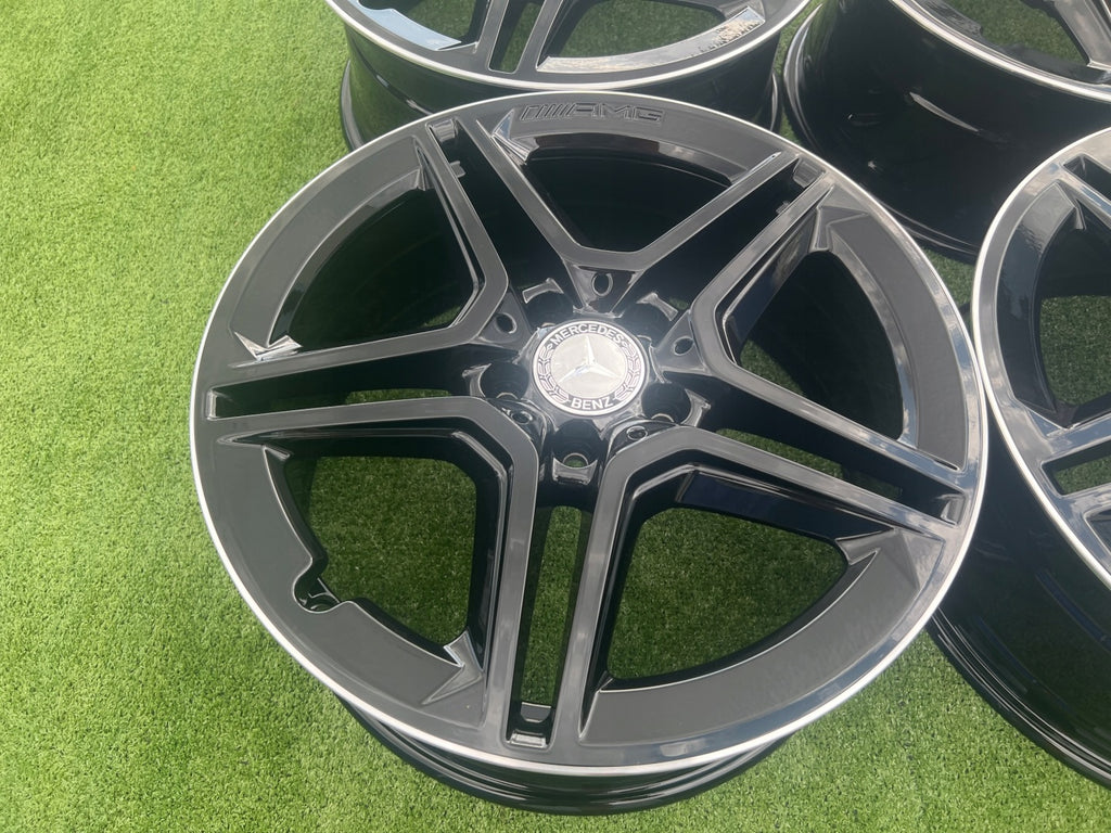 4x Alufelge 18 Zoll 7.5" 5x112 49ET Glanz Schwarz A1774011500 Mercedes-Benz W177 FEL2581224814zt