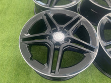 Laden Sie das Bild in den Galerie-Viewer, 4x Alufelge 18 Zoll 7.5" 5x112 49ET Glanz Schwarz A1774011500 Mercedes-Benz W177 FEL2581224814zt