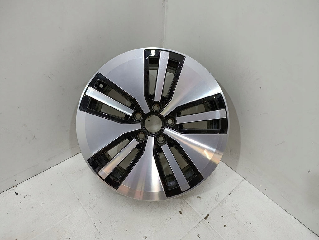 1x Alufelge 17 Zoll 7.0" 5x112 40ET Glanz Silber 3G0601025AM VW Passat Rim Wheel FEL5305464681cn
