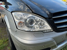 Load image into Gallery viewer, Frontscheinwerfer Mercedes-Benz Viano A6398202961 Xenon Rechts Headlight SCH2749488976hg