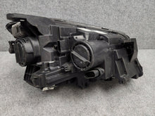 Laden Sie das Bild in den Galerie-Viewer, Frontscheinwerfer Mercedes-Benz X156 A1569062300 Links Scheinwerfer Headlight SCH7561785605nx