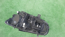 Laden Sie das Bild in den Galerie-Viewer, Frontscheinwerfer Mercedes-Benz W247 FULL LED Rechts Scheinwerfer Headlight