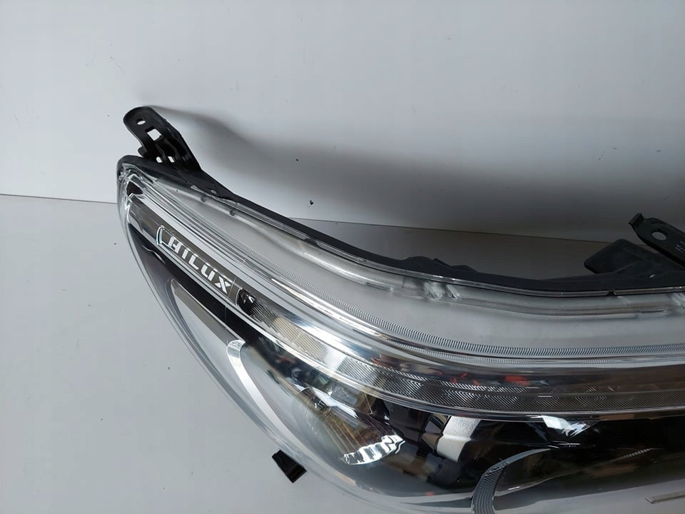 Frontscheinwerfer Toyota Hilux 0K-56 LED Rechts Scheinwerfer Headlight SCH8168966204go