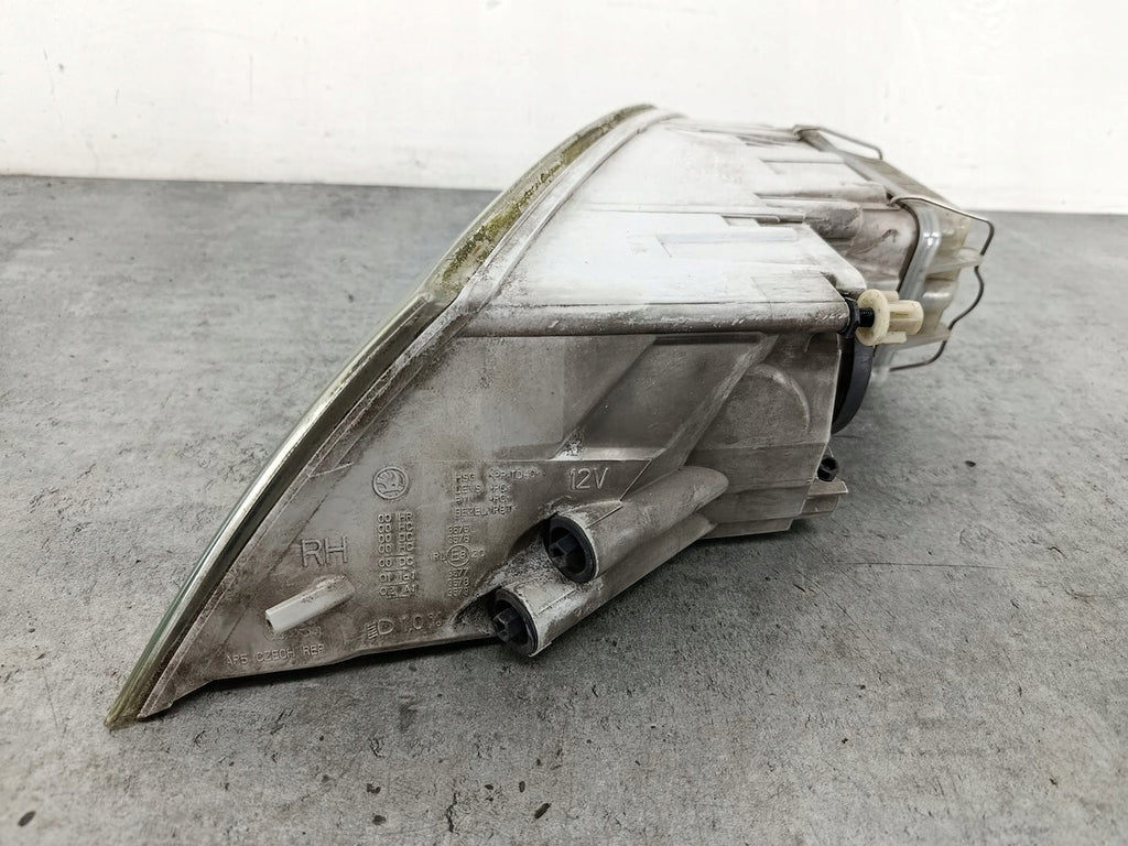 Frontscheinwerfer Skoda Octavia II Xenon Rechts Scheinwerfer Headlight SCH1328457788wf