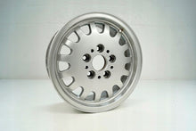 Load image into Gallery viewer, 1x Alufelge 15 Zoll 7.0" 5x120 47ET 1180447-12 BMW 1 Rim Wheel FEL7387250397kz