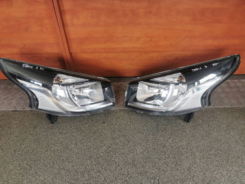 Frontscheinwerfer Renault Trafic III 260608912R Ein Satz Scheinwerfer Headlight SCH5259209887jl