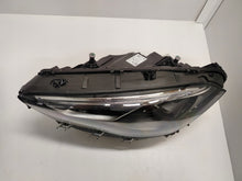 Laden Sie das Bild in den Galerie-Viewer, Frontscheinwerfer Mercedes-Benz W247 A2479064104 A2479064204 Ein Satz Headlight SCH4145323263qk