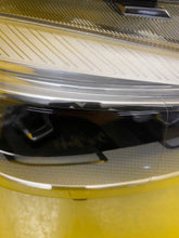 Load image into Gallery viewer, Frontscheinwerfer BMW 3 F34 7498932-01 LED Rechts Scheinwerfer Headlight SCH9625983552zb