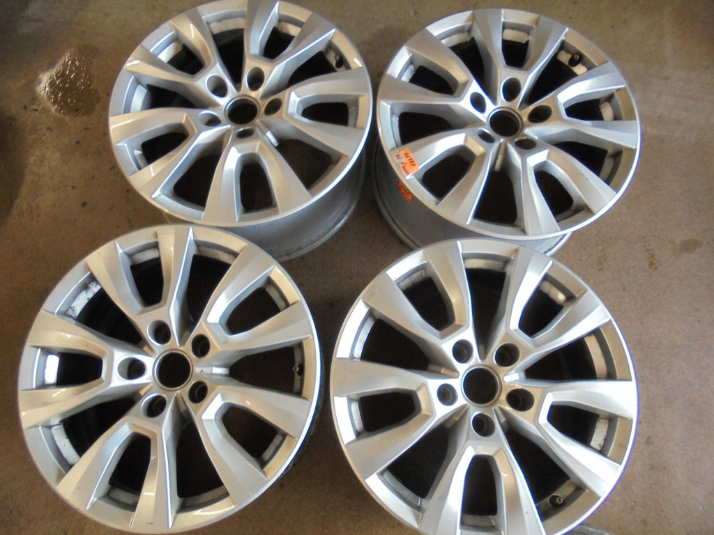4x Alufelge 17 Zoll 8.0" 5x120 Glanz Silber 2H0601025T VW Amarok Rim Wheel FEL8376439867zq