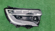 Laden Sie das Bild in den Galerie-Viewer, Frontscheinwerfer Renault 260103381R LED Rechts Scheinwerfer Headlight