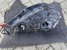 Load image into Gallery viewer, Frontscheinwerfer Audi A3 8V08V0941043L Xenon Links Scheinwerfer Headlight