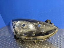 Laden Sie das Bild in den Galerie-Viewer, Frontscheinwerfer Mazda II D65151030 Rechts Scheinwerfer Headlight
