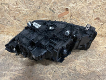 Load image into Gallery viewer, Frontscheinwerfer BMW 5 G31 G30 8499122-01 LED Rechts Scheinwerfer Headlight SCH5855667760yr