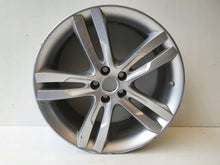 Laden Sie das Bild in den Galerie-Viewer, 1x Alufelge 19 Zoll 8.5&quot; 5x108 55ET Silber GX73-1007-PB Jaguar Xe Rim Wheel