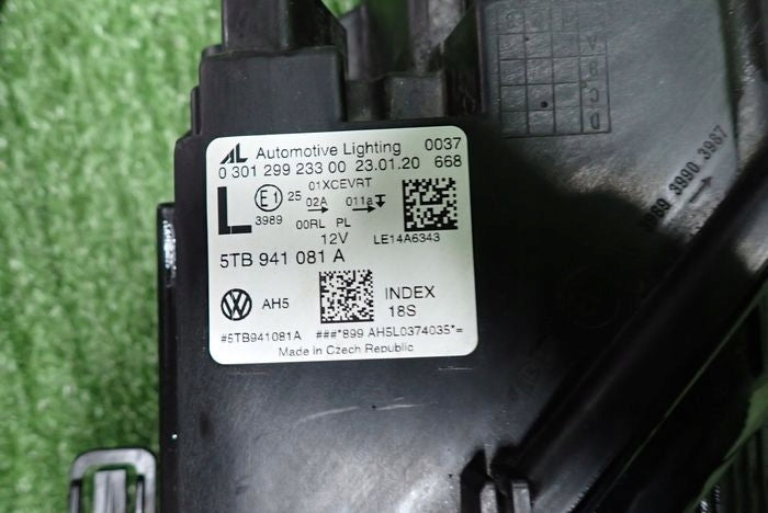 Frontscheinwerfer VW Touran 5TB941081A Links Scheinwerfer Headlight SCH9180052527va