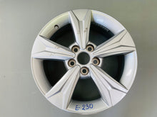 Load image into Gallery viewer, 1x Alufelge 17 Zoll 6.5" 5x114.3 45ET Silber PW457-10001 Toyota Auris Rim Wheel FEL2786544001ci