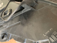 Laden Sie das Bild in den Galerie-Viewer, Frontscheinwerfer Audi A3 8V0941035 Full LED Ein Stück (Rechts oder Links) SCH7929418875fa