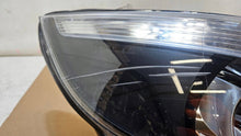 Laden Sie das Bild in den Galerie-Viewer, Frontscheinwerfer Mercedes-Benz Vito W447 A4479067800 Rechts Headlight SCH5328306894jd