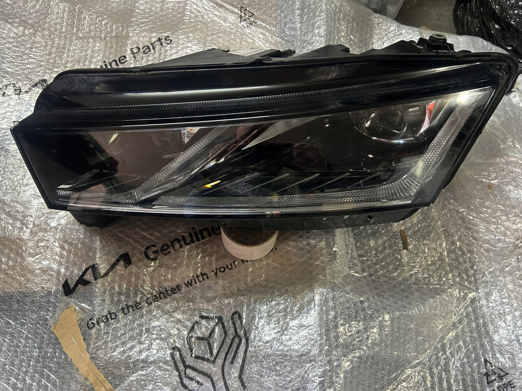 Frontscheinwerfer Skoda Octavia IV 5E4941015A LED Links Scheinwerfer Headlight SCH4533013460lm