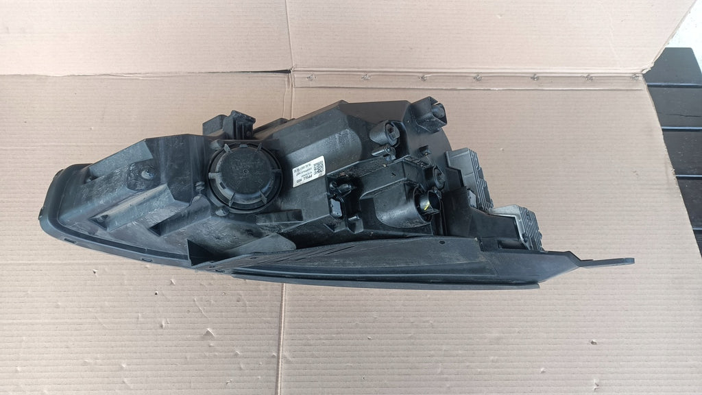 Frontscheinwerfer Hyundai I30 III 92102G4600 LED Ein Stück (Rechts oder Links)